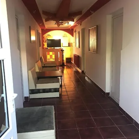 Hariri Hostel